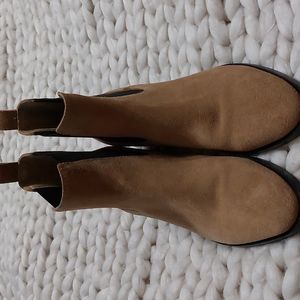 COPY - Treasure & bond Kensley water resistant Chelsea boot in desert suede, si…